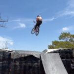 Caroline Buchanan Instagram - New compound feels 💞 @australian_freeride_alliance x @_kat_hoebergen_ @mikerossrides Excited for the summer progression sessions