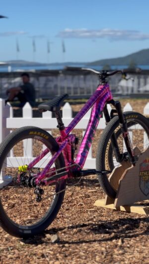 Caroline Buchanan Instagram - Quite possibly the best paint job… Ever 🫡
@cbuchanan68 bike is turning heads with this custom paint job. The chrome pink mirror finish on her Trek ticket S is 🤌