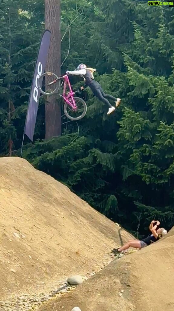 Caroline Buchanan Instagram - First @fmbworldtour of the year wrapped up 🥉 The level of the ladies was 🔥 I am stoked with my new bag of tricks thanks to @joshkcoaching helping me prepare for this season! VIDEO// @blakepickup