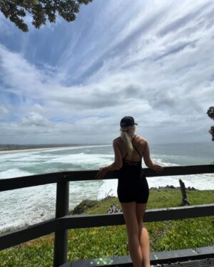 Caroline Buchanan Instagram - 🧘‍♀️☀️ 🥇 ⚖️⛰️ balance month