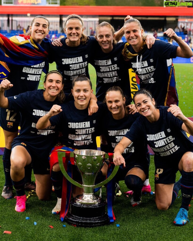 Caroline Graham Hansen Instagram - Proud moment to win La Liga! 🏆🏆🏆🏆! #soyculé