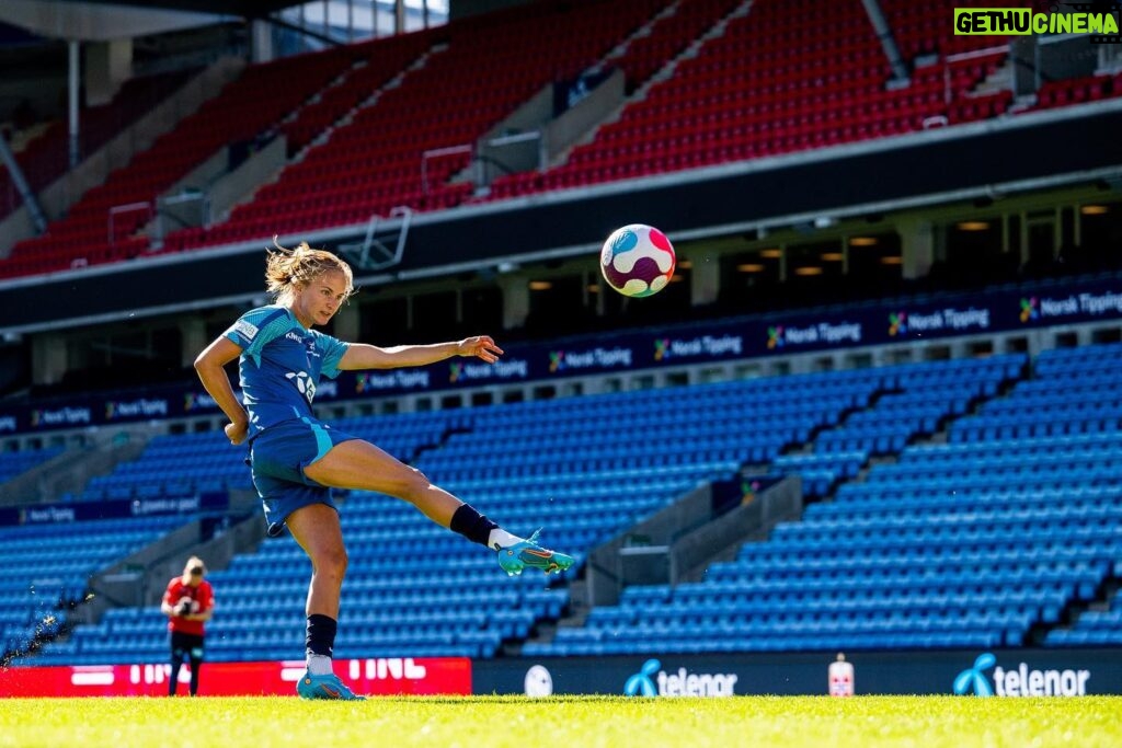 Caroline Graham Hansen Instagram - Day one🫶🏼⚽️🧃 #sterkeresammen