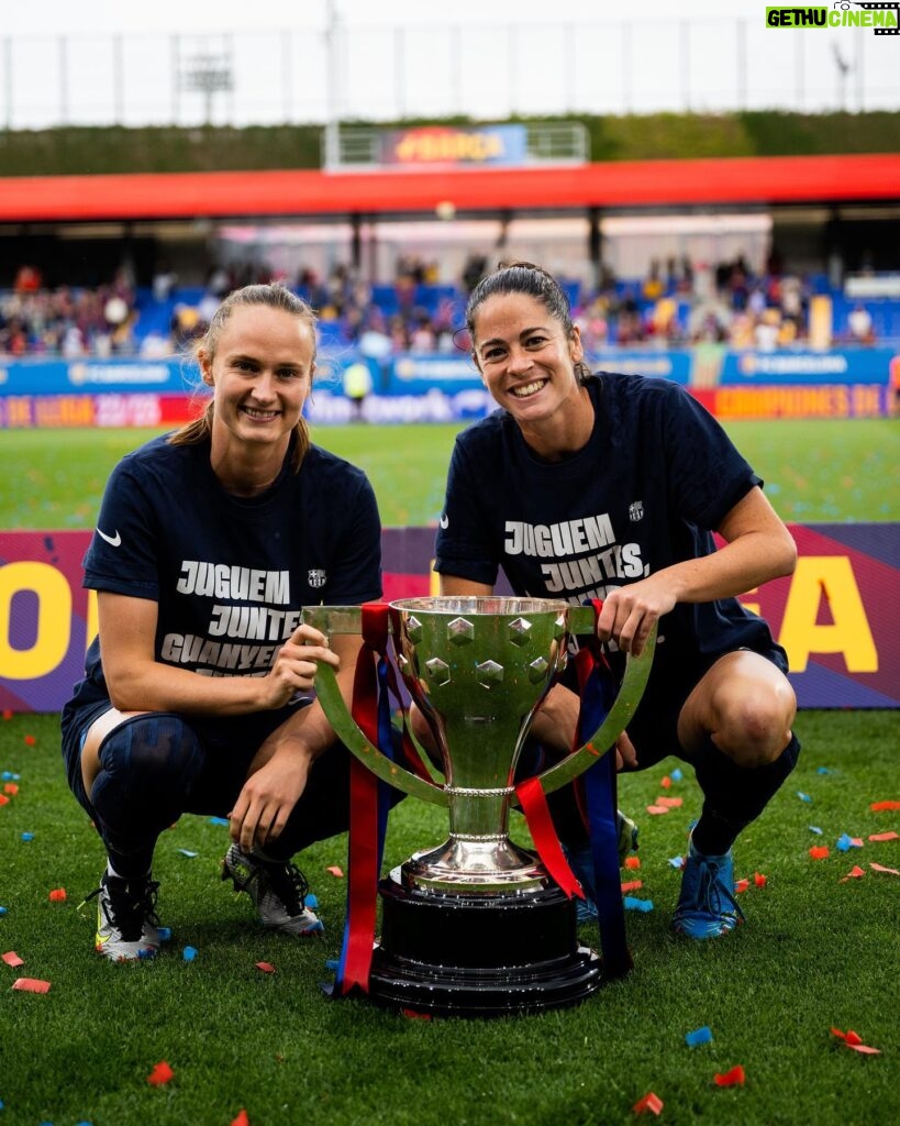 Caroline Graham Hansen Instagram - Proud moment to win La Liga! 🏆🏆🏆🏆! #soyculé