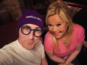Caroline Rhea Instagram - No better way to end my Scottish tour then with International Treasure @alancummingreally . He is the most charming and talented of them all. Spending time with him might make up for the fact that someone on the plane on the way home said, “You look so familiar?” Before I could blurt out why he asked me “Are you a cab driver?” #scotland #funnypeople #standup Thank you so much if you came out to see me. You were all@so lovely. Many more pics to come.