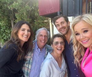 Caroline Rhea Instagram - Had an aquarium of sushi with all of these talented artists. We should all be supporting @alifeinthearts (formerly The Actors Fund)  #AnnetteBening is the current Chair of the Board. @darcycarden is a comedy Goddess. If you had told my inner teenager that I’d be having lunch with Fonzie one day, I would not have believed you. #HenryWinkler