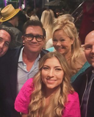 Caroline Rhea Instagram - Thank you @appletv for the spectacular #palmroyale premiere. There is so much incredible work from this star studded cast. Kristen Wiig is so talented. Was so happy to see icons abounding. @mindycohn  and @itscarolburnett  always funny @thejuliaduffy @ricky_martin (who I recently very lovingly accosted on a flight) @joshlucas (so ridiculously handsome) @austinbutler was sitting quietly on a corner letting his beautiful girlfriend @kaiagerber shine. He’s the sweetest movie star and Elvis in my mind. @amberchardae you are a star. @allisonbjanney is so talented @mslesliebibb is really great. Prepare to be obsessed. Congratulations @abesylviamightyreal #tatetaylor #Comedy #palmbeach #austinbutler #elvis