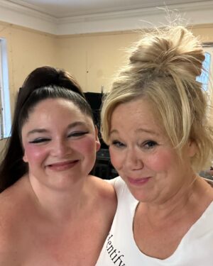 Caroline Rhea Instagram - Thank you my beloved Scotland for making me feel so at home.
Thank you to the seagull who used their precision vision to poop not just on my head but directly into the bag that contained a brand new purchase. It really does bring good luck and an appreciation for enclosed tour buses.
Thank you to the sweetest people who sold out the shows and brought me tablet (Scottish word for diabetes)  Thank you for showing me that you can live on carbs alone and jam is totally acceptable on cheese. Thank you to the geniuses @lego for making a bagpiper out of @lego Thank you to @gildedballoon and @karenkoren for hosting me so last minute.
Thanks to all the 3600 artists performing and making the world more beautiful. You must see @benjaminscheuer new show. He’s so truly gifted.
 Go and see the hilarious @megsstalter and the genius @eddieizzard  Always good to be reminded where you come from in every way. #standup #edinburgh #witches #sabrina #comedywoman