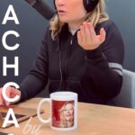 Caroline Vigneaux Instagram - Le nouvel épisode de mon podcast « CoachCast by Caroline Vigneaux » sort demain ☺️ et voici la bande annonce ! Si vous connaissez quelqu'un qui a envie de changer de vie abonnez-le ! Les épisodes sont disponibles sur toutes les plateformes de podcast (Amazon Music, Apple Podcast, Deezer, Spotify, YouTube, ...) ➡️ lien en bio #podcast #coach #changementdevie #coaching #carolinevigneaux