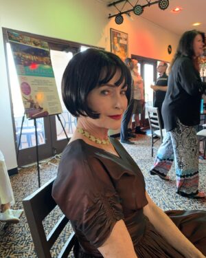 Carolyn Hennesy Instagram - Keely lives! “It’s Magic” @ Lip-Sync For A Cure for American Cancer Society in Palm Springs! @americancancersociety #fuckcancer #findacureforcancer #keelysmith #lipsync #doesntgetbetterthanthis