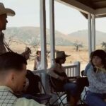 Carrie Brownstein Instagram - One of my favorite days on the set of #thenowhereinn and one of the most enjoyable scenes to write. Here is Annie’s “family” practicing their version of “Year of the Tiger” by @st_vincent. Video courtesy of our music maestro @cianthreetimes