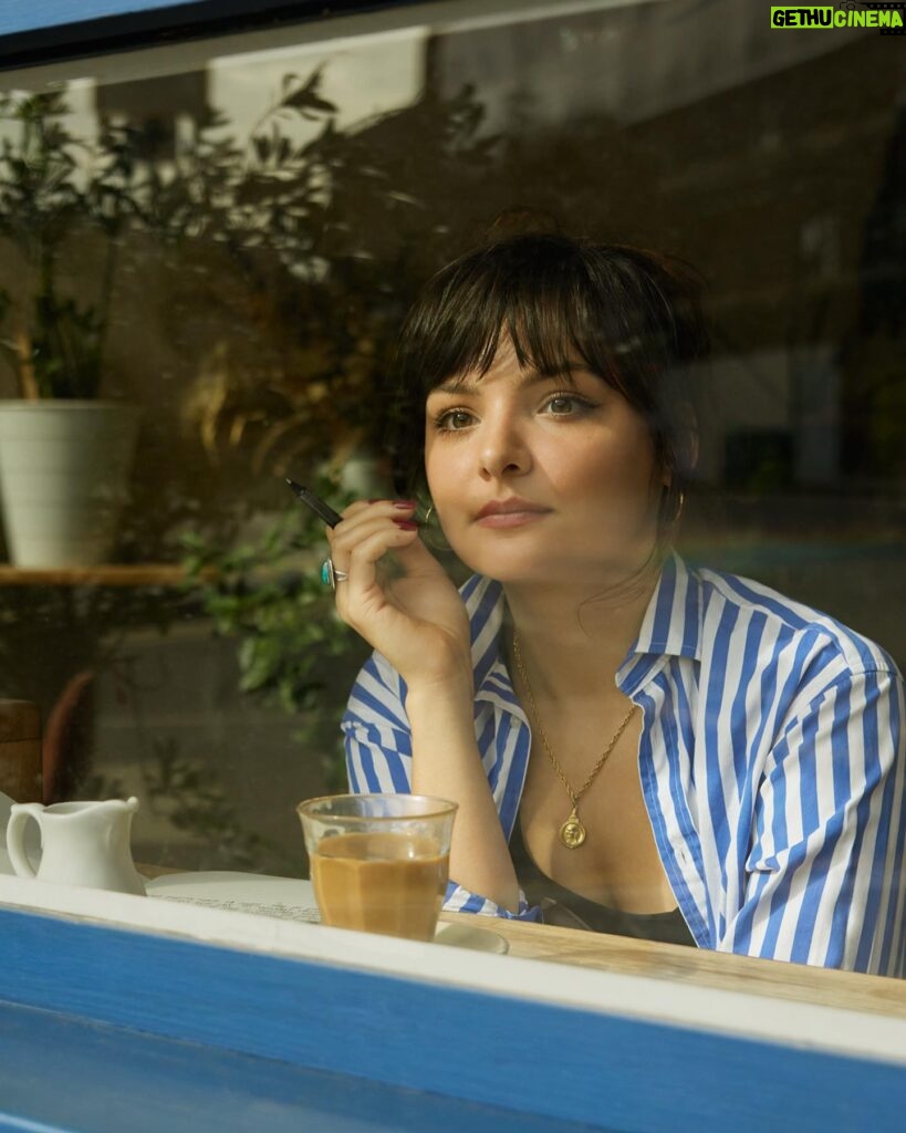 Cassady McClincy Instagram - This past weekend @oliviabeasleyphoto and I caught eyes through the window of a little cafe in east London as I was journaling with a coffee. We then had a spontaneous photoshoot and I am in awe of her gifted eye. Such a magical, synchronous meeting🫶🏼