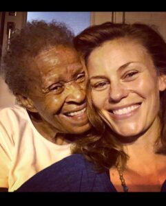 Actress Cassidy Freeman HD Instagram Photos and Wallpapers July 2023