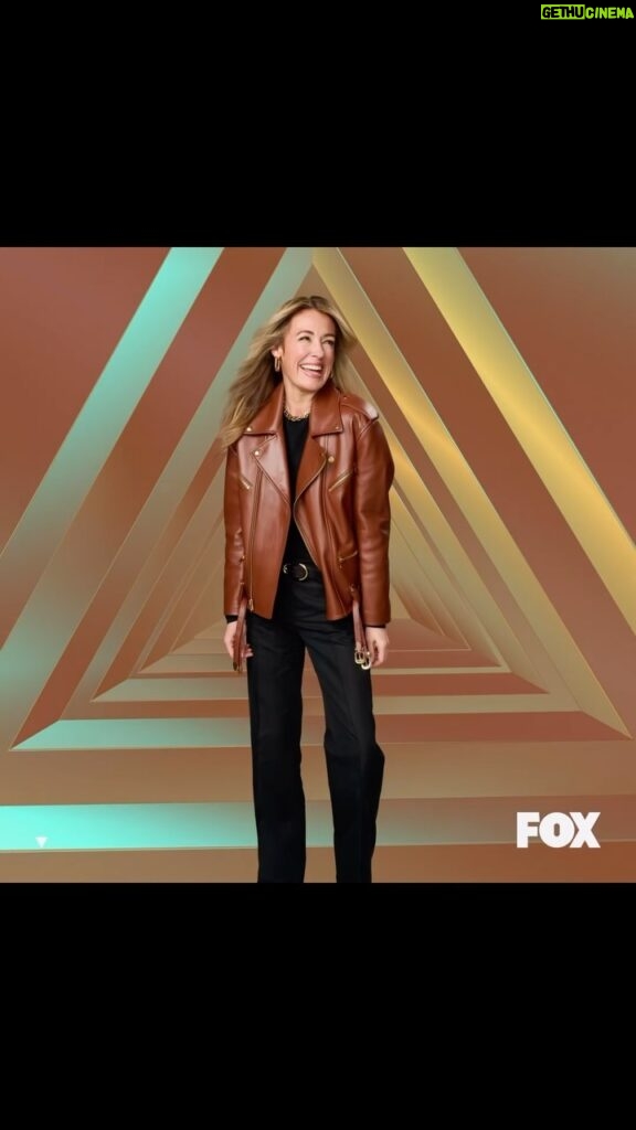 Cat Deeley Instagram - @catdeeley’s the hostess with the mostest, and she’s back again for Season 18 of #SYTYCD! 🤩👏 Catch her in action Mondays on @foxtv and streaming anytime on @hulu.