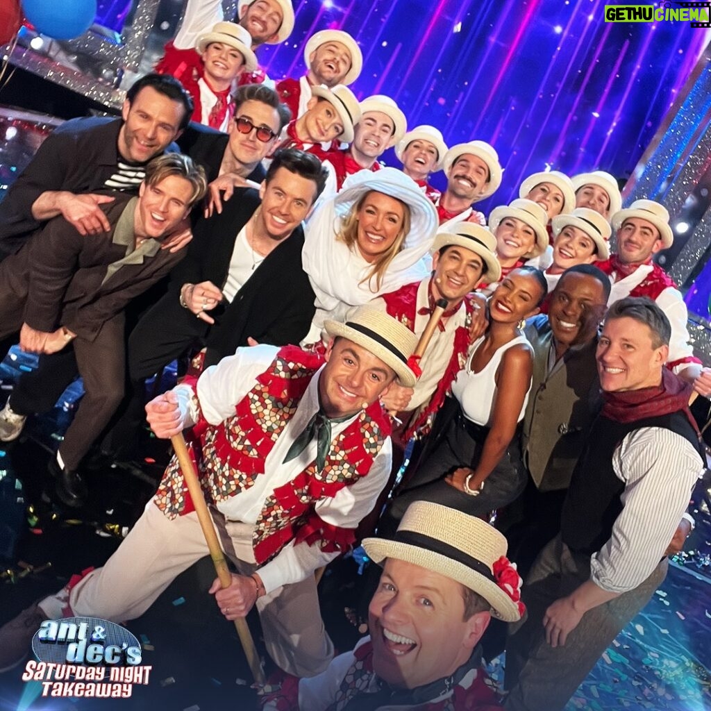 Cat Deeley Instagram - Hats off to this lot! 👒 Show number 4 ✅ #SaturdayNightTakeaway