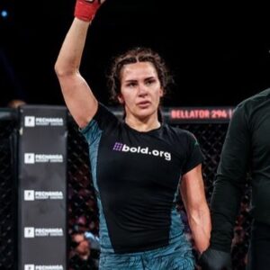 Cat Zingano Instagram - I have narrowed down the Bold.org Cat Zingano Overcoming Loss Scholarship  to 7 finalists who I am speaking with this week. This years response was truly amazing and I’m very proud and inspired by the tremendous amount of applications and stories.
It is very dear to my heart to be able to do this and to connect with you guys. I’m sincerely honored. 
Thank you
I send you all the biggest hugs.

Stay tuned ♥️