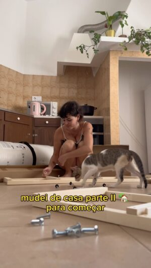 Catarina Perez Instagram - IMAGENS DA CASINHA NOVA TODA DESARRUMADA AINDA 👻 VOU POR CENAS NA VINTED 📦 procurem-me por lá: @acatarinaperez 🛍️ BOA SORTE PARA TODOS OS QUE ESTÃO À PROCURA DE CASA 🍀🫡 tamojuntinhus ❣️
