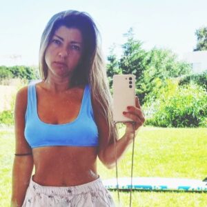 Catarina Siqueira Instagram - Dump dos últimos 2 dias que a pessoa anda ocupada a ser um bocadinho feliz 💦 💛
11 12/15

#siguremaspiquenas #vacaymode #lazydays #becausethatsjustthewayitis #portocovo #summervibes