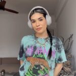 Catarina Filipe Instagram - 3 episódios de podcasts que me fizeram endireitar a minha vida e ir disto 🫠 para isto 😎 Já sei que te vais esquecer dos nomes, por isso guarda este reels 🫰🏼
