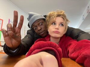 Catherine Davydzenka Instagram - Une journée sur le plateau d’ @itc_tf1 @tf1 
-
@azize_diabate @claireromain @zoi.severin @marvinpellegrino @nicodanselmo @pascale_guerre