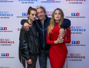 Catherine Davydzenka Instagram - Merci d’avoir été si nombreux à nous accueillir ✨
1 an d’aventures, de rires et d’émotions …

Merci de m’avoir fait vivre tout ça ❤️
-
@itc_tf1 
@tf1 
-
@benjaminbaroche 
@nicodanselmo