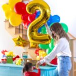 Catherine Francoeur Instagram - 2 ans sous la thématique Super Mario ⭐🌈💛 Bonne fête encore ma Julia, tellement un bonheur de te voir découvrir des passions 🥹🩷