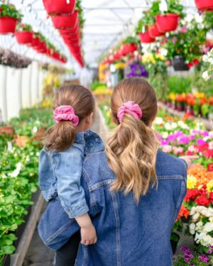Catherine Francoeur Instagram - Le bonheur et la chance que j'ai d'être ta maman 🤍💐

Bonne fête des mères à toutes les mamans, une pensée particulière pour celles dont cette journée est plus difficile 🤍

📸 : @technofou
