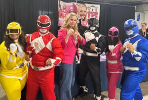 Catherine Sutherland Instagram - Thank you Nashville for an amazing day today. Full of gratitude for every single one of you💗

#catherinesutherland #PinkRanger #Onceandalways #KatherineHillard #Mightymorphinpowerrangers #zeo #Turbo #PinkRangerPower #Pterodactyl #cranezord #powerrangersplayback 
@nashvillecomicon