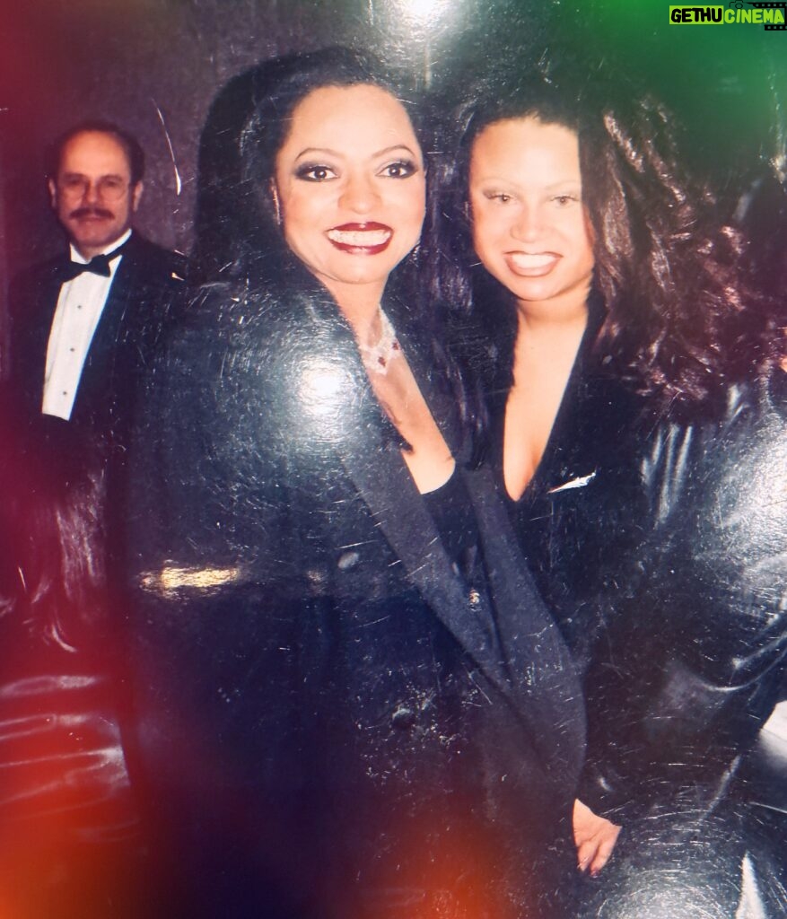 CeCe Peniston Instagram - I love this pic ❤️ of me and @dianaross … #fbf #flashbackfriday #cecepeniston #instagram #dianaross #music #artist #artistsoninstagram #queen #theboss