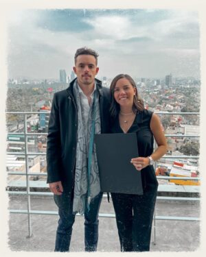 Ceci Flores Instagram - Por cierto, me gradué. 🎓📽️