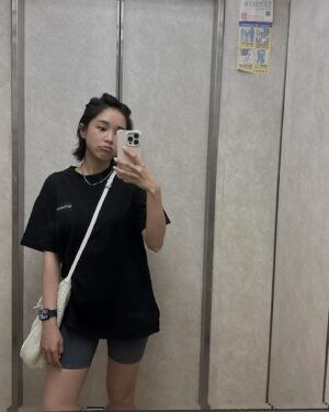 Cecilia So Instagram - 所以我又上戲劇課了
一個星期不停的練習時間真的很快就過了
每次多了解自己一點點還是有很驚訝的感覺「原來我會這樣噢」
我真的很喜歡會對這件事心存尊敬又不加批判而且非常認真的人
謝謝我的伙伴和老師
讓我很安全放心的交出自己
過程很累但太好玩了

「永遠不要放棄你的目標」
在一場戲中如此
在人生中也如是唷！！！(｡ì _ í｡)

#珊在台北記