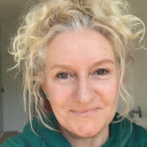 Celia Ireland Instagram - Please join us in Orlando Florida, USA! Saturday 19th November, only 2 weeks away! We’d love to see you there! Check out www.wentworthcon.com for tix and info! Get on down to Orlando! Love and light to all, hope to see you there xxxx