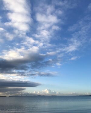 Celia Ireland Instagram - Morning walk...sky, sand, sea. Big love to all xx