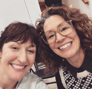 Celia Pacquola Instagram - Lovely to watch ep 1 of #utopia last night with some familiar faces. ❤️❤️❤️ Thanks to @lehmo15 for this inception photo of @kittyflanagan and I through the looking glass watching Rhonda and Nat. 🤯🤯🤯 @workingdogprod @abctv