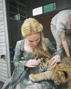 Celina Sinden Instagram - I got to play with these giant kittens on the Reign set once. I swear, Tiger King wasn’t out yet. #reign