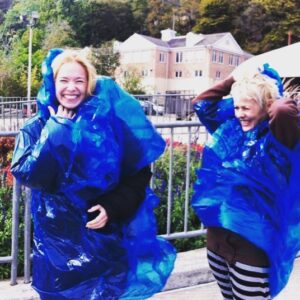 Celina Sinden Instagram - Mums are funs. Here we are larking around pre Covid. Which is surprising, given the outfits.