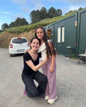 Cemre Demircan Instagram - İşte benim @yildiz_c_atiksoy  ablam #malhunana’m💕💕
Çokca sevgi🥰🥰