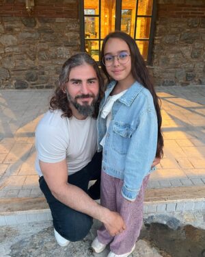 Cemre Demircan Instagram - Sizleri çoookkk seviyorummmm💕💕💕Hikayede kalsın istemedim😉
@acelyaozcan @begumctaskin @cagrisensoy @barantaha @yigitucann @fatihayhan28 @turpaltokaev @onelmuslum