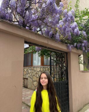 Cemre Demircan Instagram - Mor sümbüller💕💕

@layla_sirin_ajans
