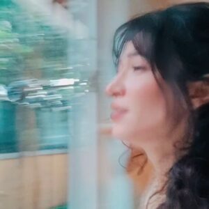 Cemre Melis Çınar Instagram - Kendimin yoğun isteği üzerine😎🥂