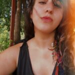 Ceren Taşçı Instagram - Bütün elementlere doymuşum gibi #ateş #su #toprak #tahta Son foto da hava😘