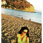 Ceren Yalazoğlu Karakoç Instagram – Küçük şeyler bekle bizi 🤫