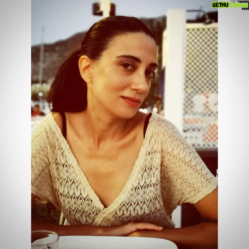 Ceren Yalazoğlu Karakoç Instagram - Sarı yaz mı dedi ☺️