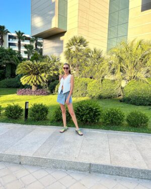 Ceren Yalazoğlu Karakoç Instagram - 🌻