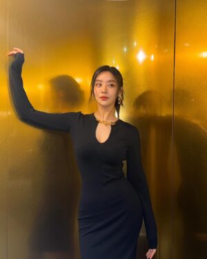 Cha Joo-young Instagram - 🖤 반가웠어요 @volnewmer.kr @classys_kr 

오랜만에 한복 아닌 주영이다..