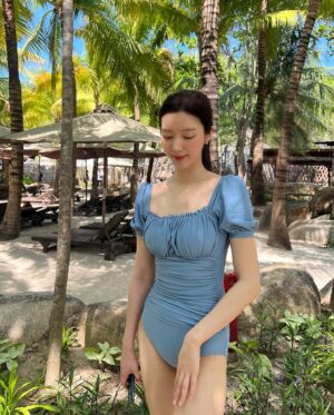 Chae Seo-jin Instagram - 