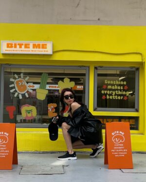 Chae Jung-an Instagram - 매일 만보 걷……….😅
 걷..걸 어 보…까🤪🏃‍♀️