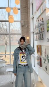 Chae Jung-an Instagram - 봄봄봉복🌼