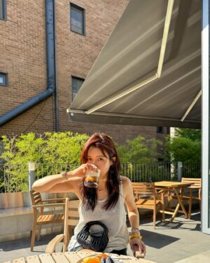 Chae Jung-an Instagram - 마시고 뜯고 태우고☀️☀️☀️☀️☀️☀️☀️☀️