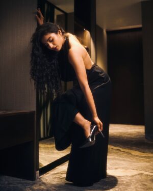 Chaitra Achar Instagram - Just for boss feel purposes…

PC: @avinashmurthy 
MU & Styling: @chandana_nambiyana 
Location: @conradbengaluru