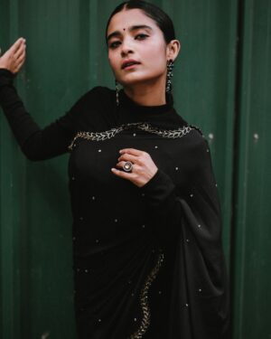 Chaitra Achar Instagram - Black can never go wrong…🤭

Styling: @beingstyl 
Styling Team : @meghakrishna.k, @nikithakrofficial